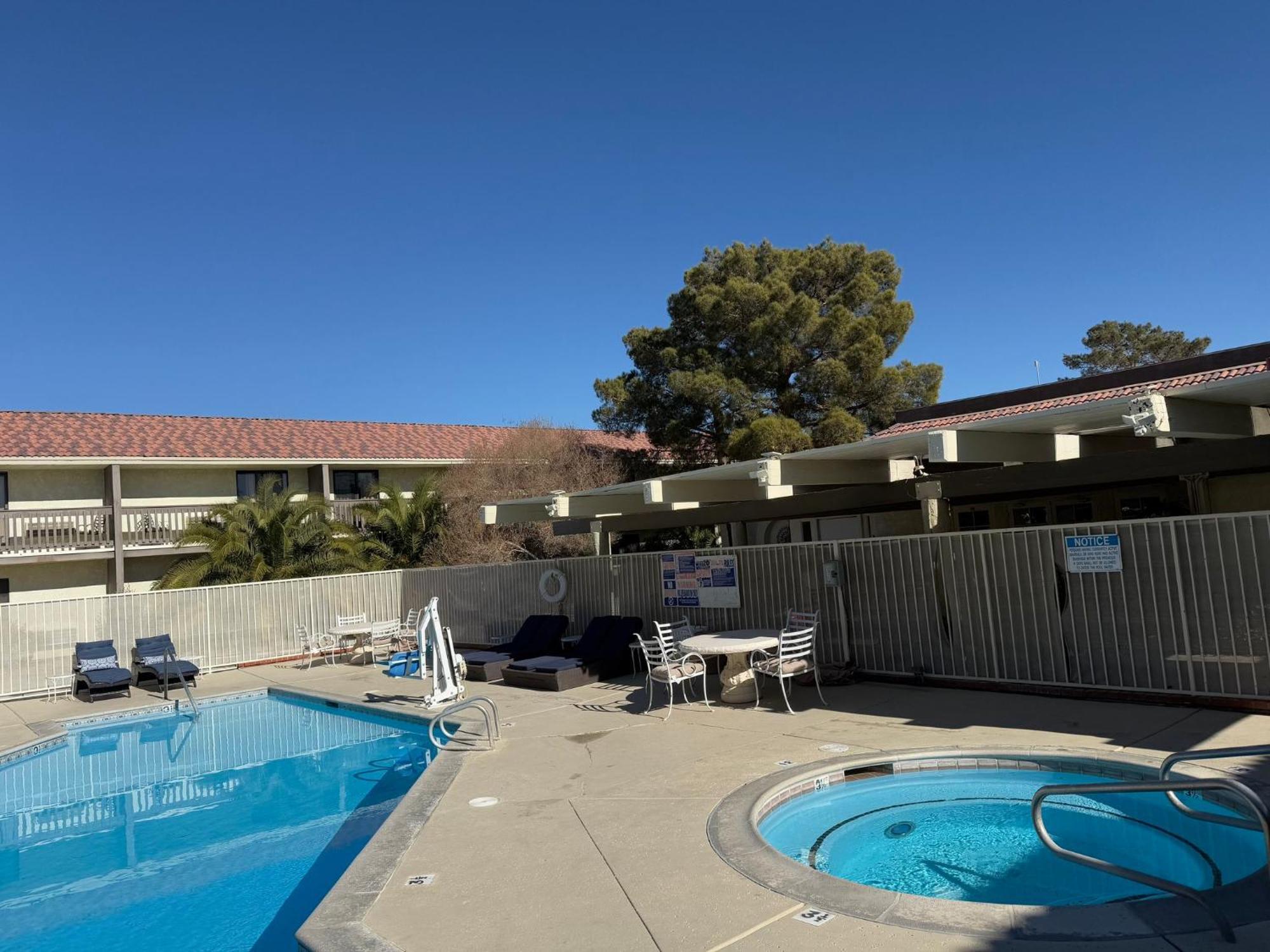 Red Roof Inn Ridgecrest Εξωτερικό φωτογραφία