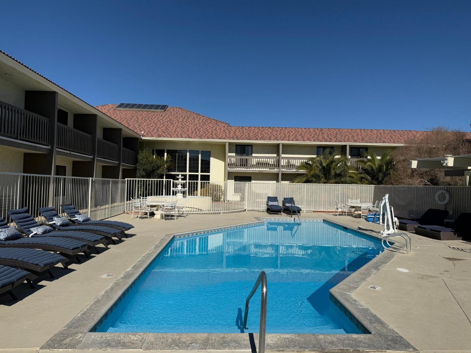 Red Roof Inn Ridgecrest Εξωτερικό φωτογραφία